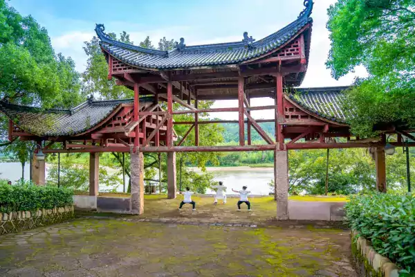 无论是想要锻炼身体还是休闲娱乐，都能在这里找到适合自己的项目