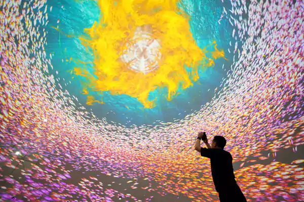 360° 球幕影院:裸眼 3D 的海洋魔法 360° 球幕影院:裸眼 3D 的海洋魔法