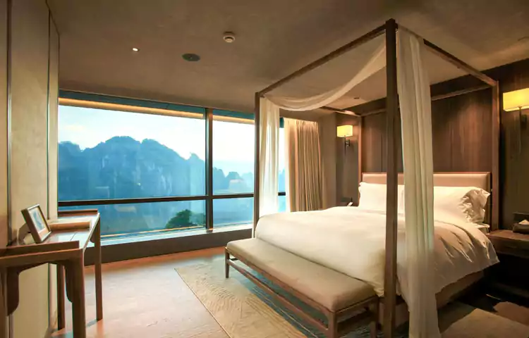 九间客房,但每一间都各具特色,将舒适享受与自然景观完美结合 九间客房,但每一间都各具特色,将舒适享受与自然景观完美结合