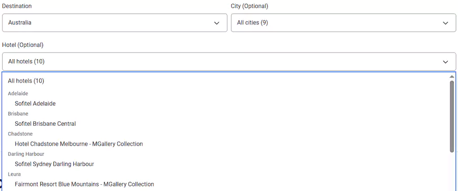 请通过活动页面预订，可以直接选择参加活动的酒店