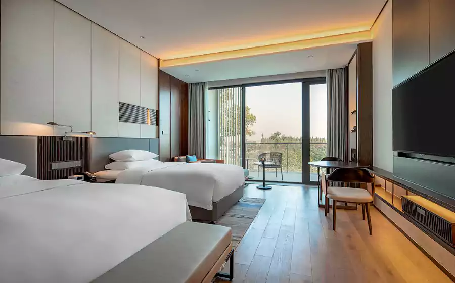 推窗就是层叠的绿意