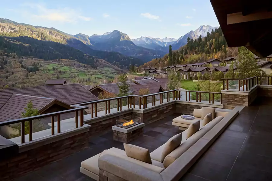 每间别墅的精髓，在于那片无遮挡的露台。