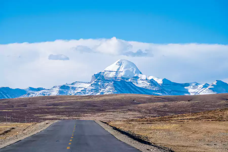 冈仁波齐峰 冈仁波齐峰