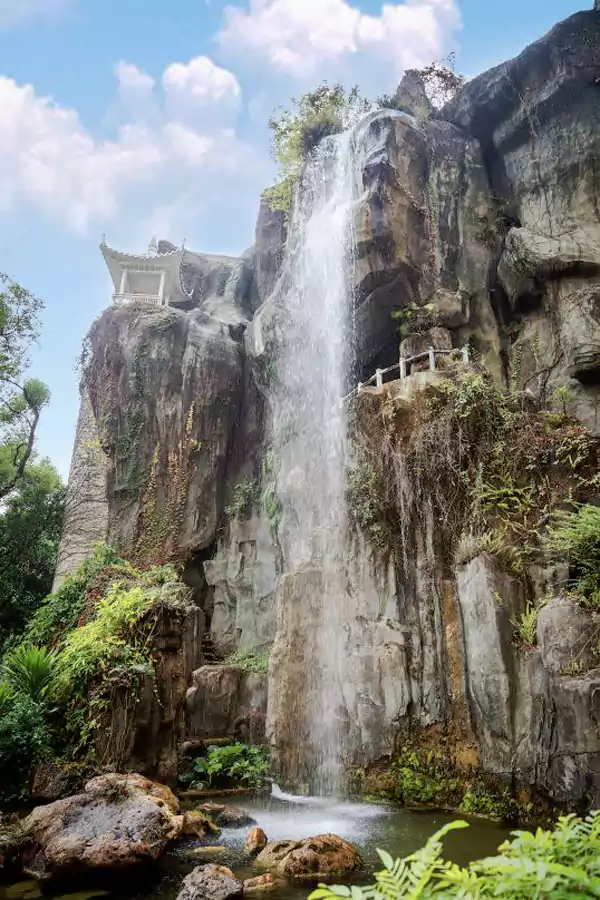 广州花园酒店瀑布 广州花园酒店瀑布