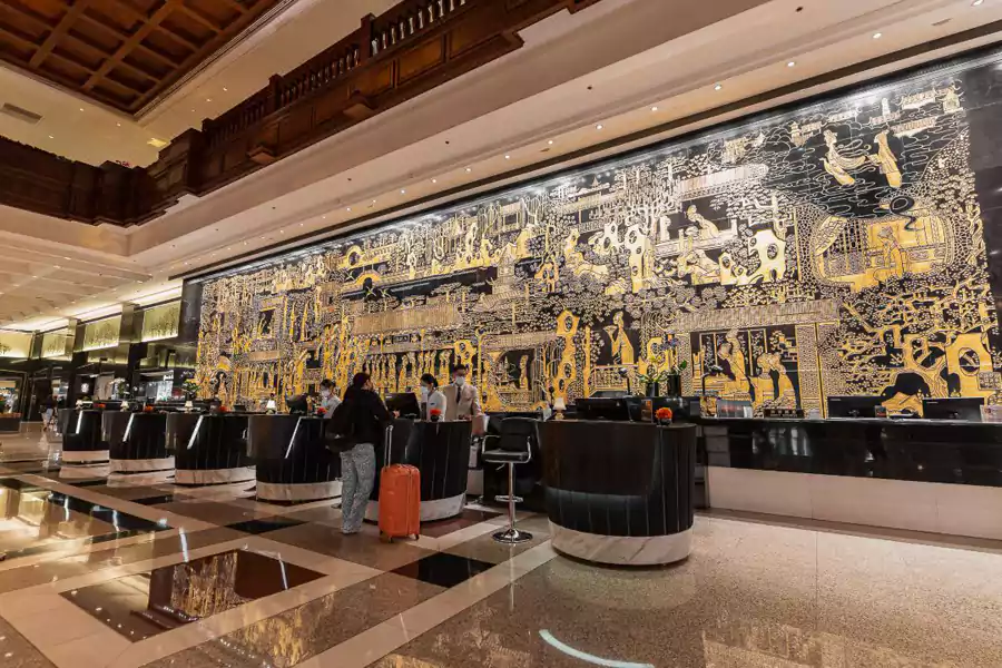 金陵十二钗的婉转故事,金庸先生曾在此题字 “花园酒店 / 如进荣国府 / 身在大观园” 金陵十二钗的婉转故事,金庸先生曾在此题字 “花园酒店 / 如进荣国府 / 身在大观园”