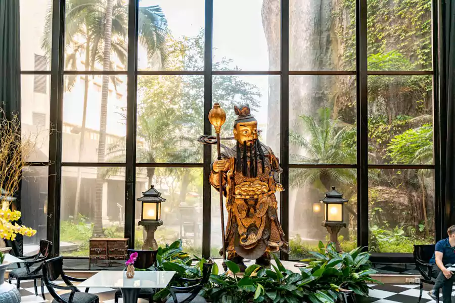 瀑布餐厅:最出圈的 “景观餐厅” 瀑布餐厅:最出圈的 “景观餐厅”