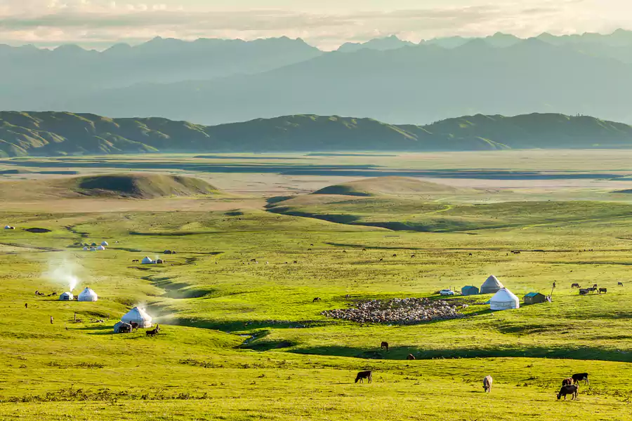 那拉提草原 那拉提草原