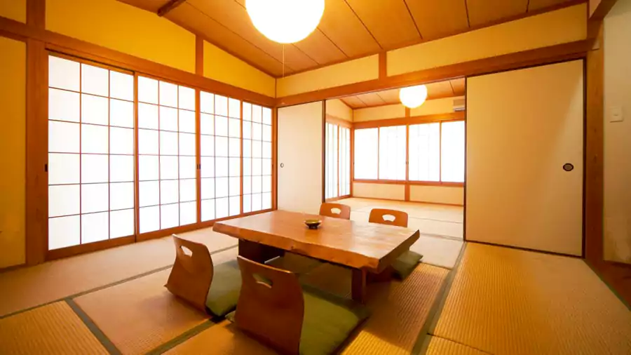 “传统日式旅馆 + 现代奢华” 的典范 “传统日式旅馆 + 现代奢华” 的典范