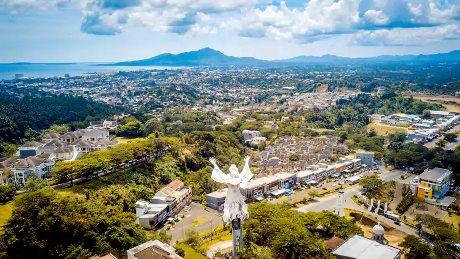 万鸦老飞天耶稣像 万鸦老飞天耶稣像