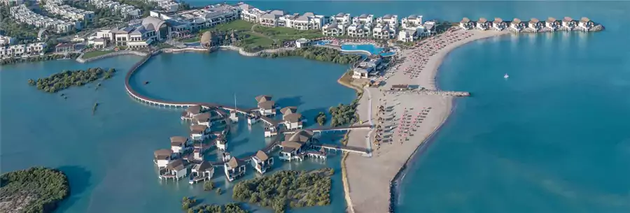 最让人惊艳的,当属马尔代夫风格的水上别墅 最让人惊艳的,当属马尔代夫风格的水上别墅