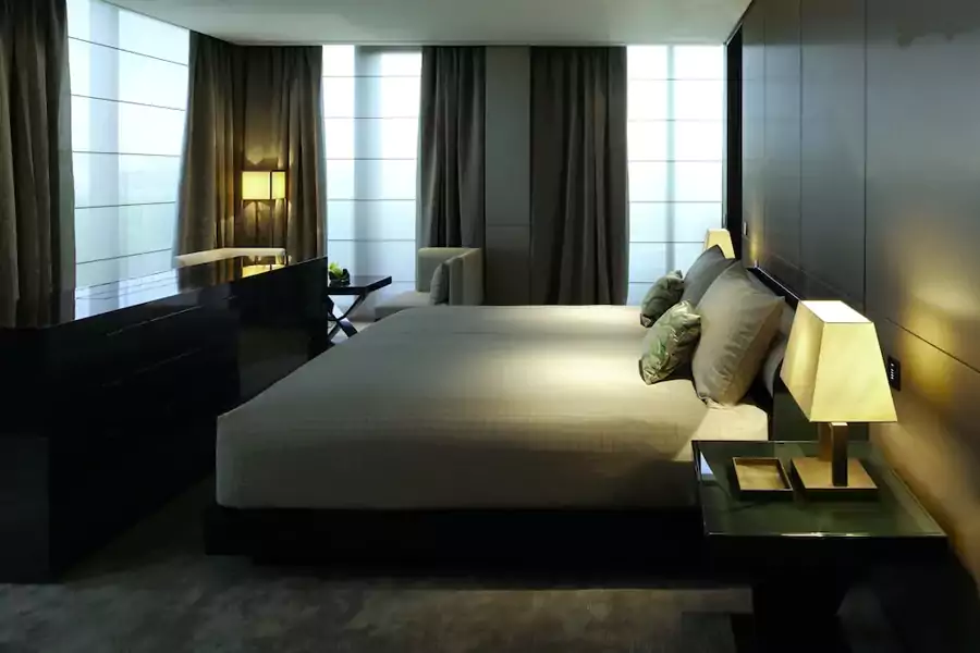 客房的色调里藏着阿玛尼的巧思 客房的色调里藏着阿玛尼的巧思