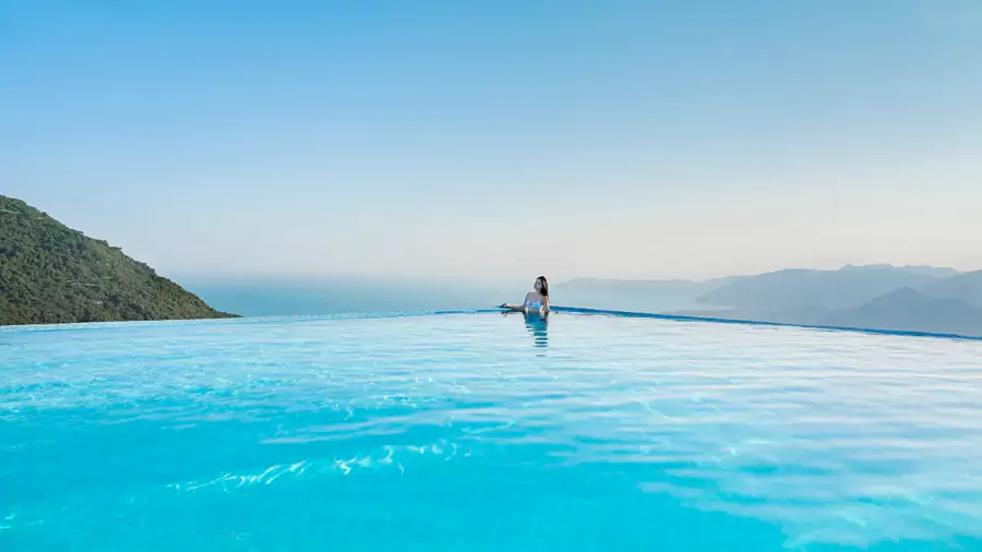 海天相接的亚龙湾 海天相接的亚龙湾