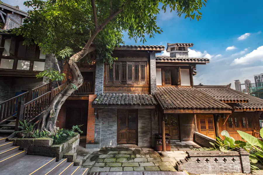 百年老石阶上留着行人的足迹 百年老石阶上留着行人的足迹