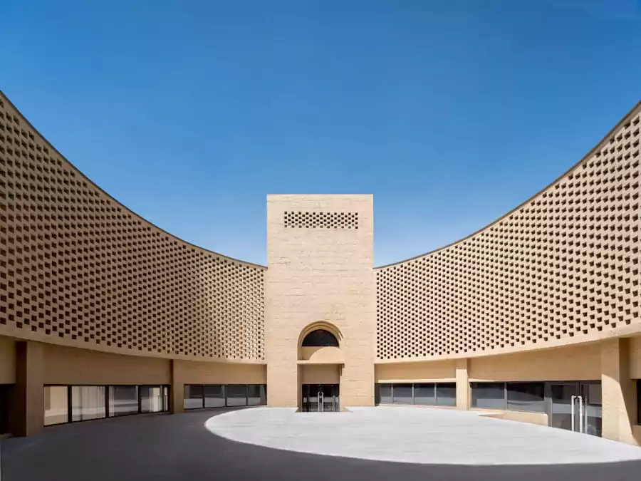 设计师以莫高窟壁画为魂,把「天圆地方」的东方哲思揉进了建筑里 设计师以莫高窟壁画为魂,把「天圆地方」的东方哲思揉进了建筑里