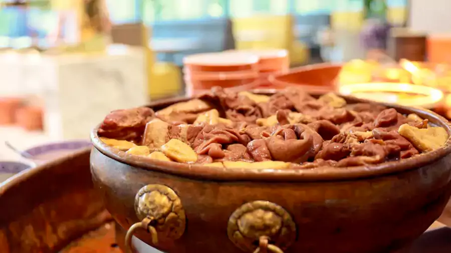 卤煮的香气飘得很远 卤煮的香气飘得很远