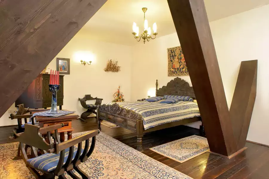 酒店的 70 间客房不算多