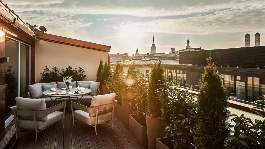 玛利恩广场、慕尼黑新市政厅、圣母教堂、慕尼黑王宫等知名景点,皆在步行范围内 玛利恩广场、慕尼黑新市政厅、圣母教堂、慕尼黑王宫等知名景点,皆在步行范围内