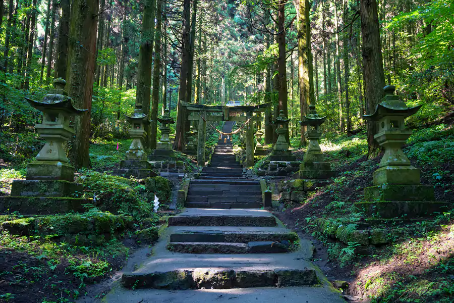 上色见熊野座神社