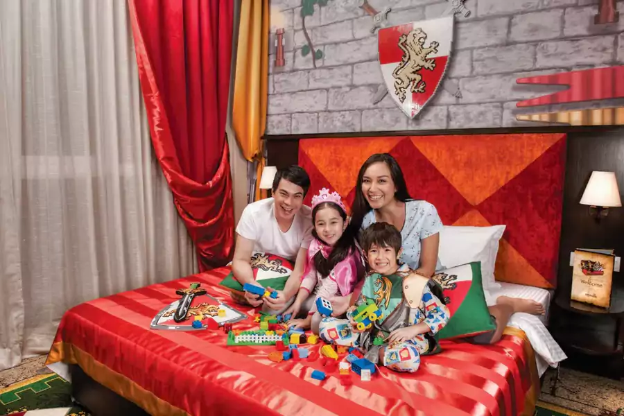 房间角落有个带密码锁的盒子 房间角落有个带密码锁的盒子