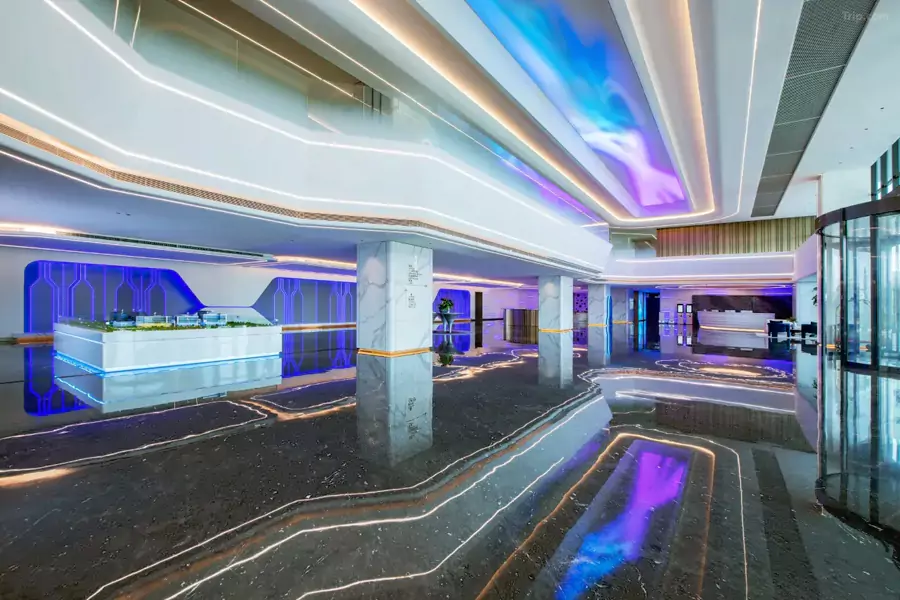 走进大堂更像闯入 “未来机舱”