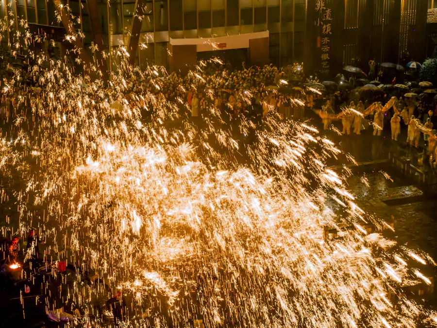 齐云小镇的非遗表演更是不能错过 齐云小镇的非遗表演更是不能错过