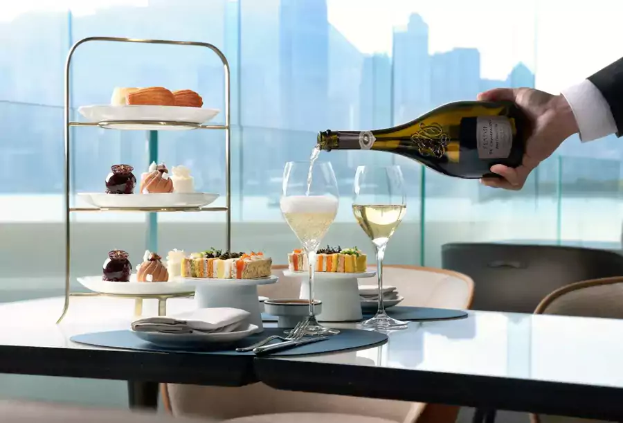 大堂酒廊的海景下午茶，更是打卡必选