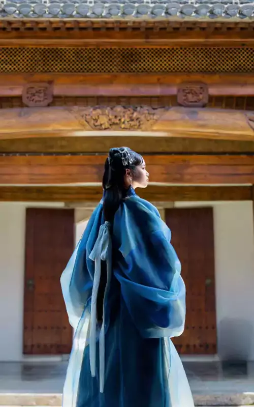 体验簪花、汉服拍照 体验簪花、汉服拍照