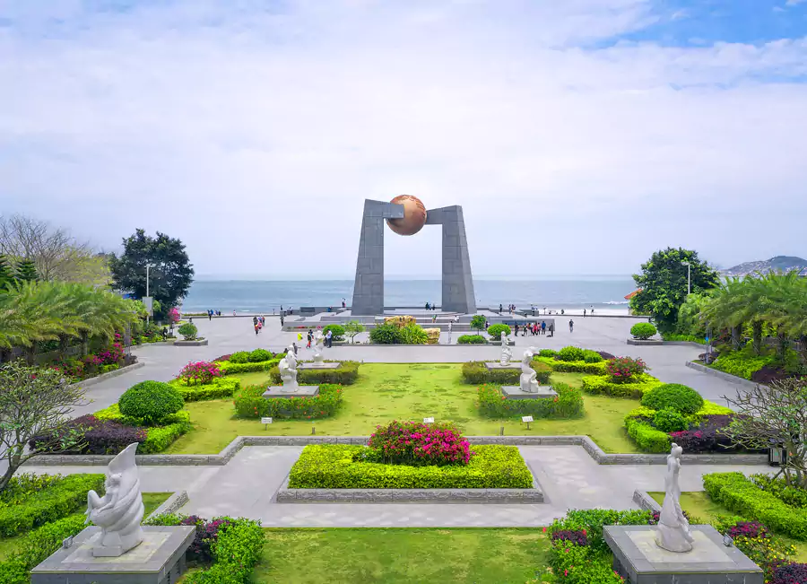 北回归线标志塔 北回归线标志塔