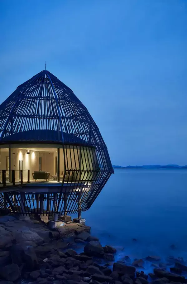 “鸟笼” SPA 馆