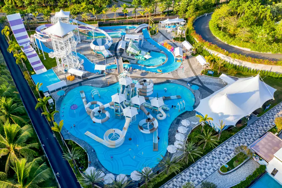 酒店把 “水上乐园 + 亲子乐园” 直接搬进了度假里 酒店把 “水上乐园 + 亲子乐园” 直接搬进了度假里