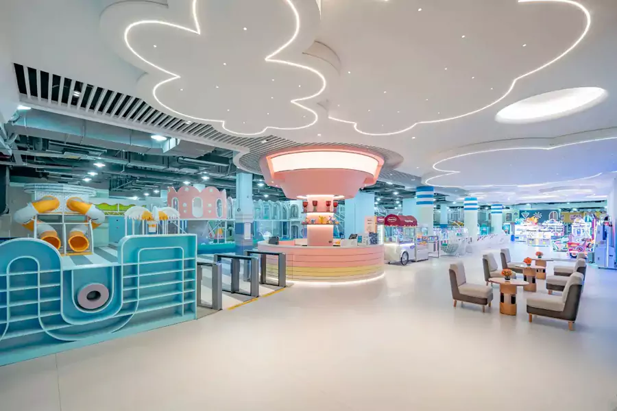 4000㎡的室内 V 乐园能接住所有活力 4000㎡的室内 V 乐园能接住所有活力