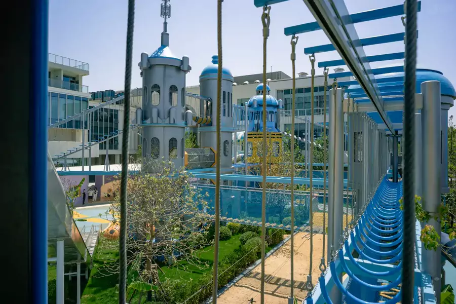 室外的外星堡乐园 室外的外星堡乐园