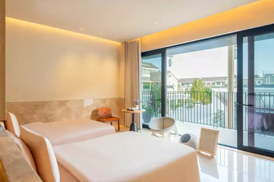 宠物专用床就放在主人床边 宠物专用床就放在主人床边