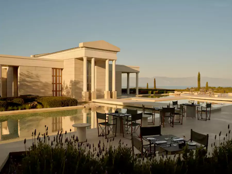 以奥林匹斯山脉众神殿为灵感的建筑 以奥林匹斯山脉众神殿为灵感的建筑