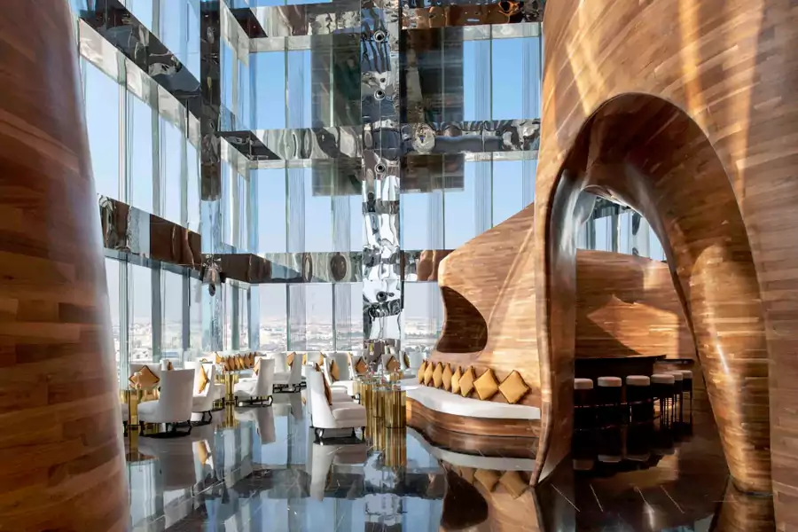 多哈悦榕庄则把度假感刻进了每一处设计里