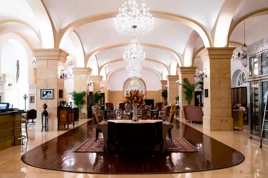 推门而入却撞见中式风骨 推门而入却撞见中式风骨