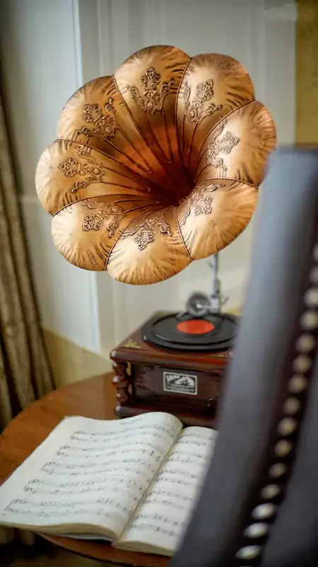 最让人惊艳的是那些穿越百年的细节 最让人惊艳的是那些穿越百年的细节