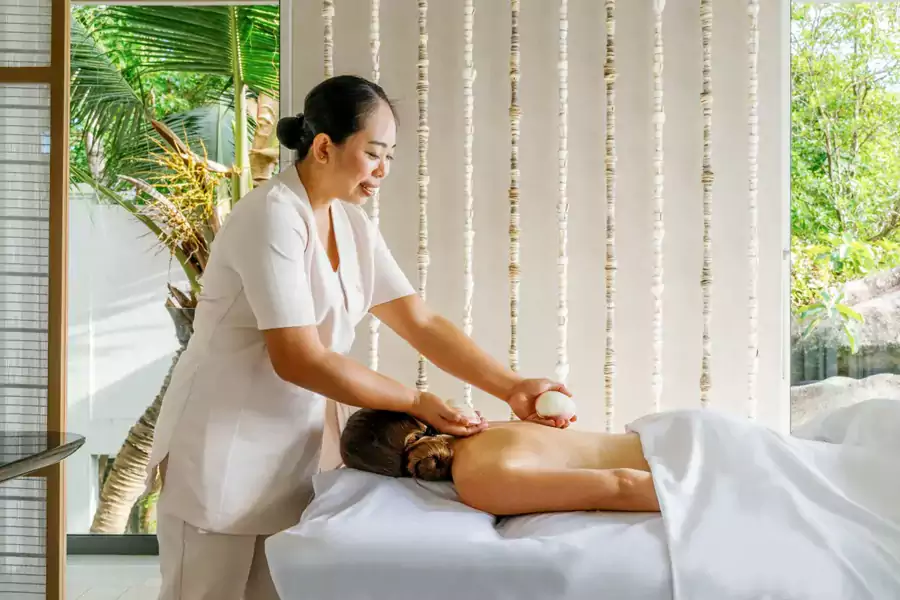 Cheval Blanc Spa 水疗中心绝对是首选