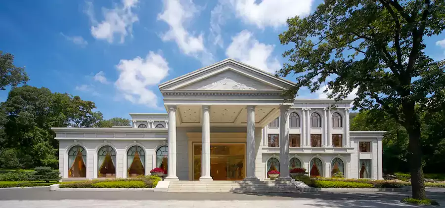 一栋古色古香的建筑里 —— 紫云楼 一栋古色古香的建筑里 —— 紫云楼