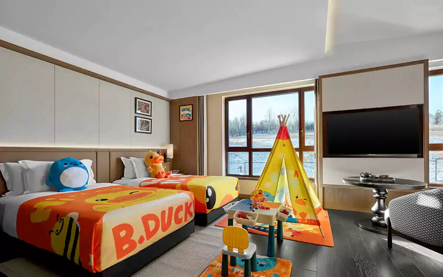 妙趣亲子房，专门为孩子设计了主题布置