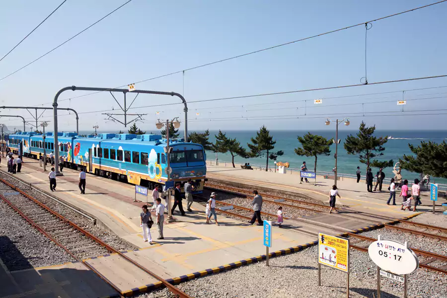 正东津站 正东津站