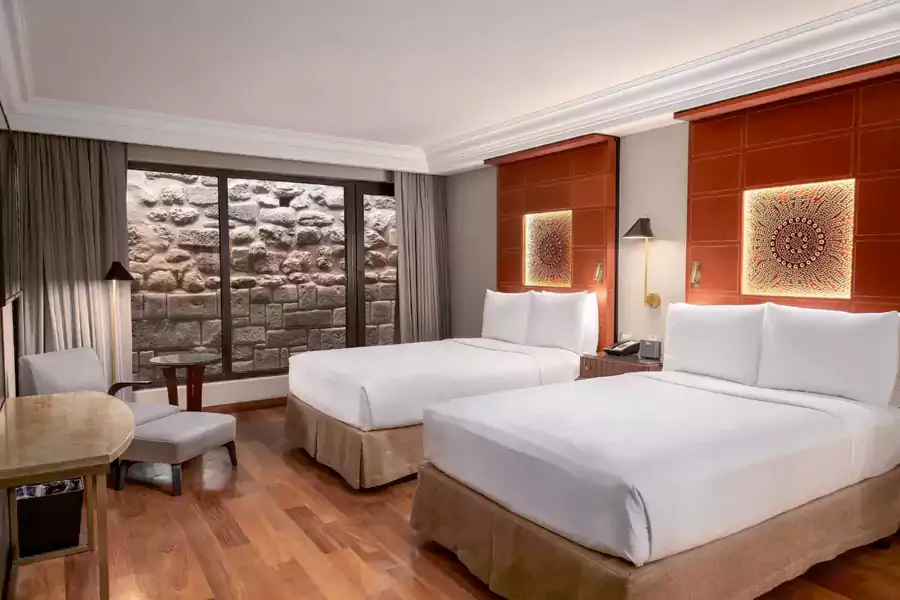 酒店的客房没有走繁复的复古风,反而以简洁舒适为主 酒店的客房没有走繁复的复古风,反而以简洁舒适为主