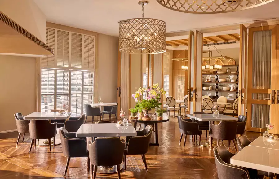 能享用「东方汇」行政酒廊的早午晚餐 能享用「东方汇」行政酒廊的早午晚餐