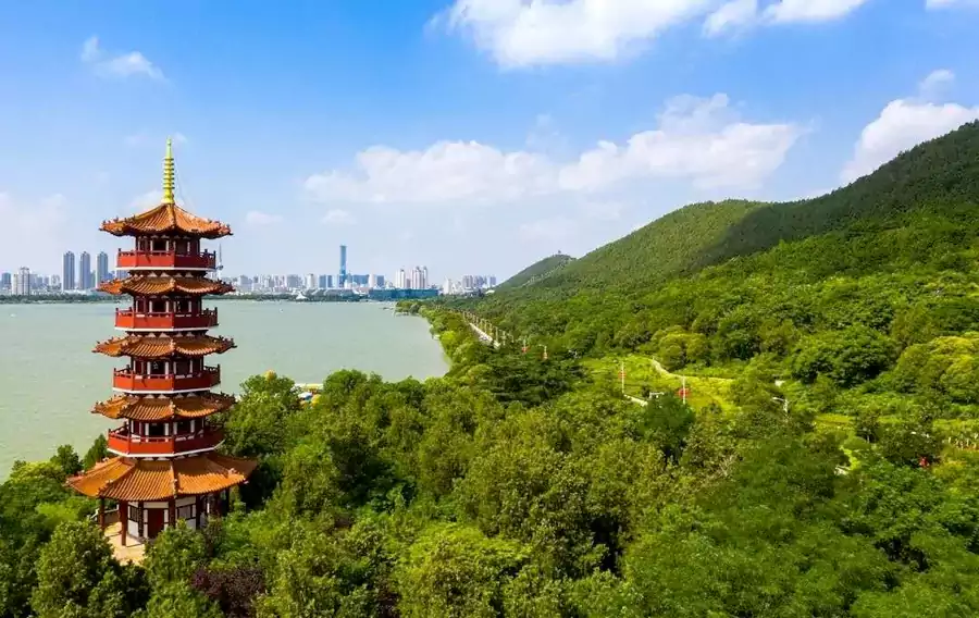 徐州开元名都大酒店,就恰好占了这片好风光的 C 位 徐州开元名都大酒店,就恰好占了这片好风光的 C 位