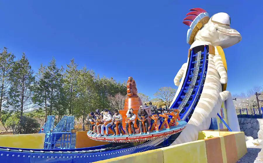 爆笑虫子冒险村则是色彩的天堂 爆笑虫子冒险村则是色彩的天堂