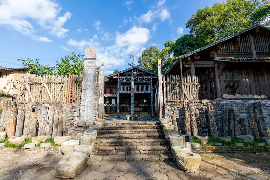 司莫拉佤族村寨