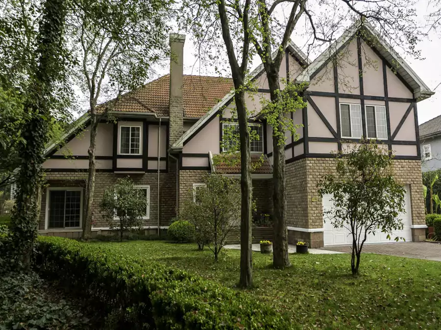 那些西式别墅楼层延续着最初的建筑脉络 那些西式别墅楼层延续着最初的建筑脉络