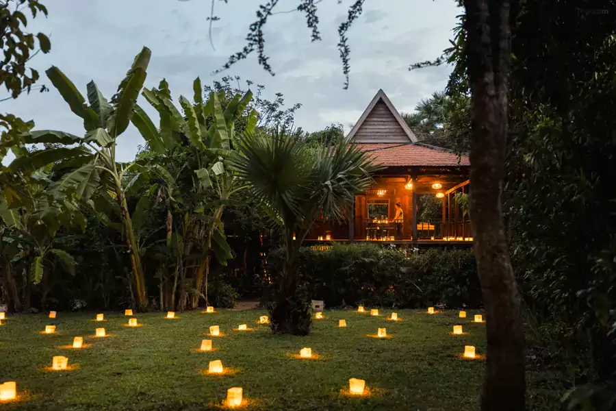 SPA 护理室隐匿在花园深处 SPA 护理室隐匿在花园深处