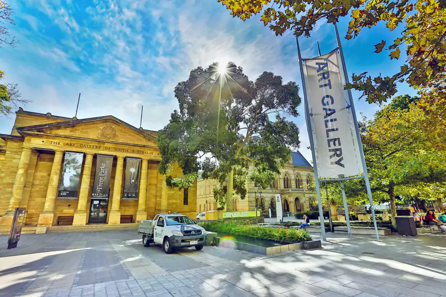 南澳大利亚美术馆