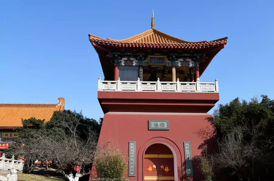 走进寺庙，让人瞬间心生平和